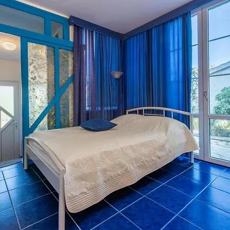 Mila Apartment *